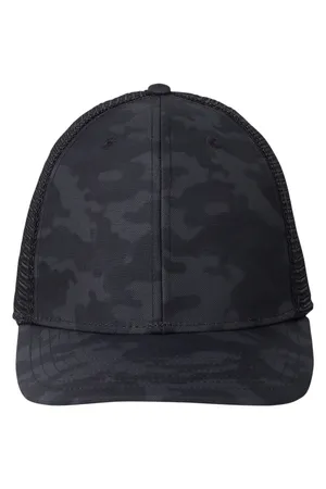 F001779 vineyard vines Performance Trucker Hat